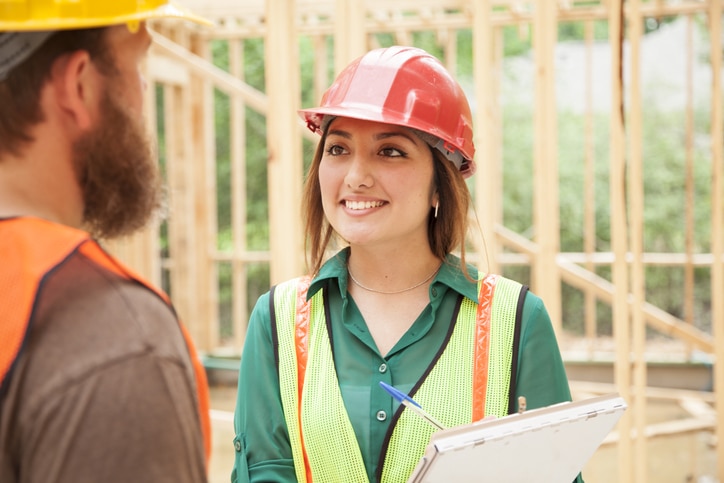 Woman conduction Risk Assesment on Construction Site